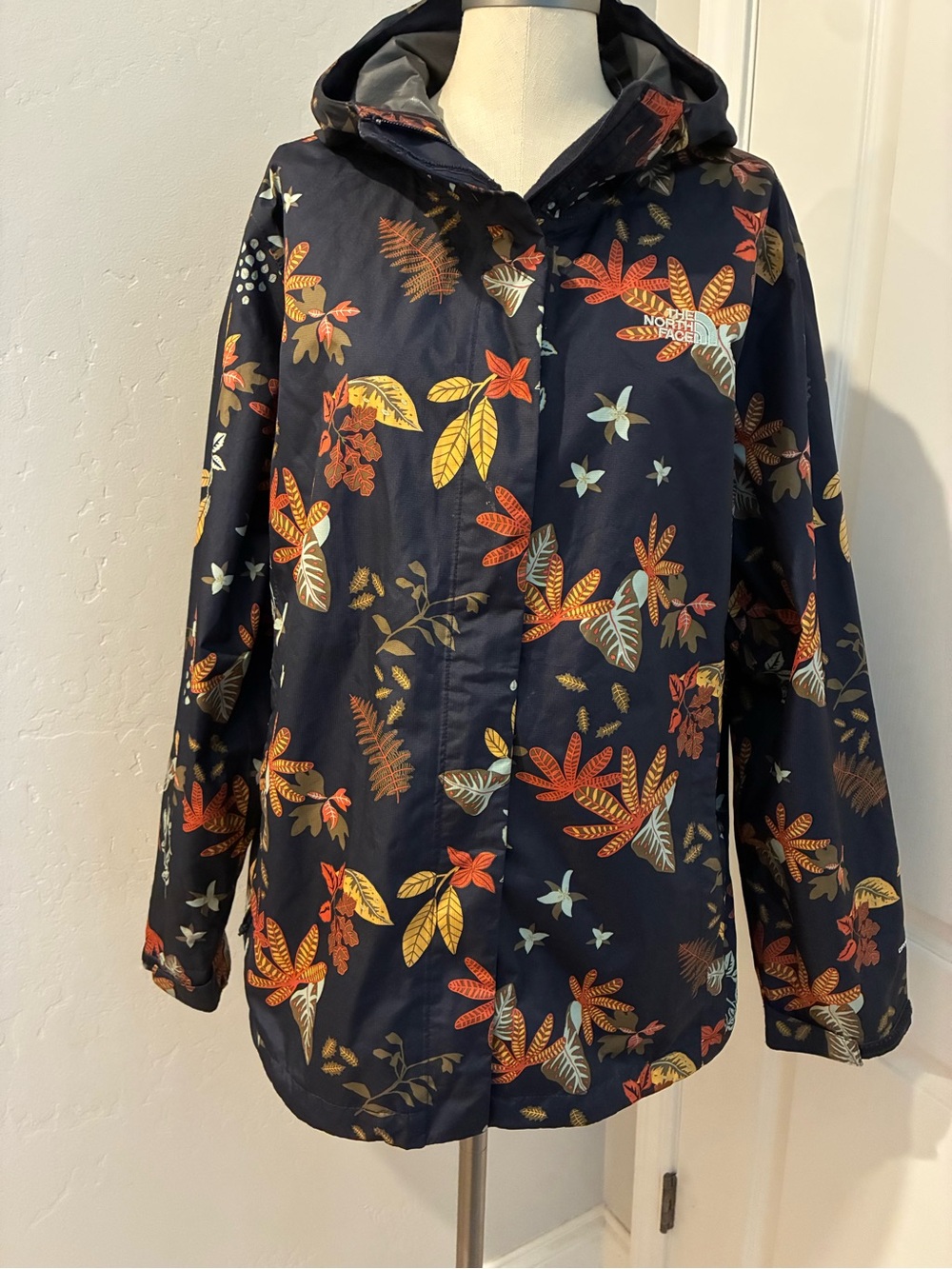 The North Face Women's XXL Rain Jacket Navy Botanical Floral Plus Size DryVent